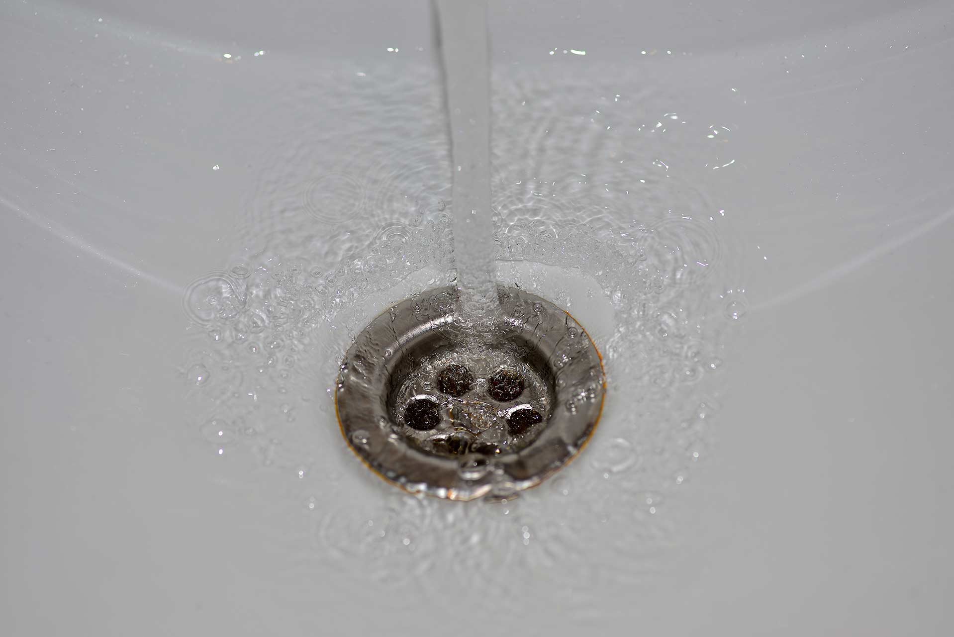 A2B Drains provides services to unblock blocked sinks and drains for properties in West Bromwich.